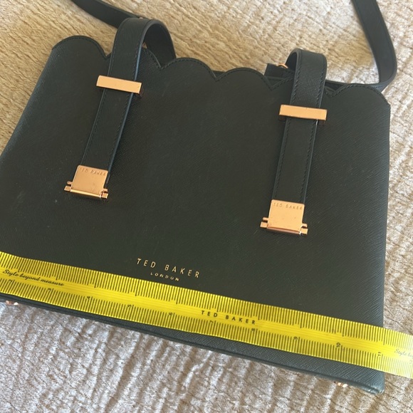 Ted Baker Black Scallop edge crossbody handbag with rose gold hardware. - Picture 8 of 8